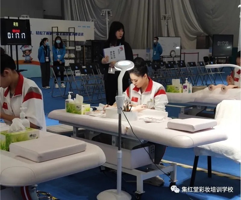 江苏省选手王若情在第一届全国技能大赛上表现优异，顺利晋级国家集训队