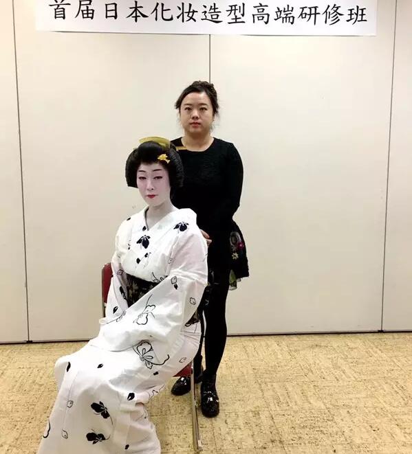 日本好莱坞大学游学之学习篇日式传统新娘，成人礼，传统和服，歌舞伎，日式盘发