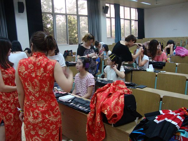 6月10日南京财经大学科工院晚会化妆