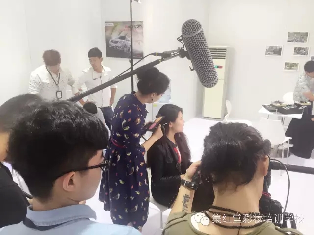 电影我的车模女神南京正式开拍，集红堂彩妆鼎力赞助