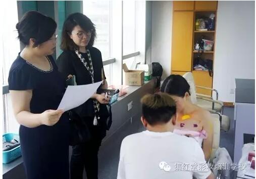 江苏省人力资源和社会保障厅领导视察我校并看望正在基地集训选手