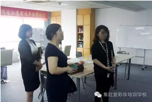 江苏省人力资源和社会保障厅领导视察我校并看望正在基地集训选手