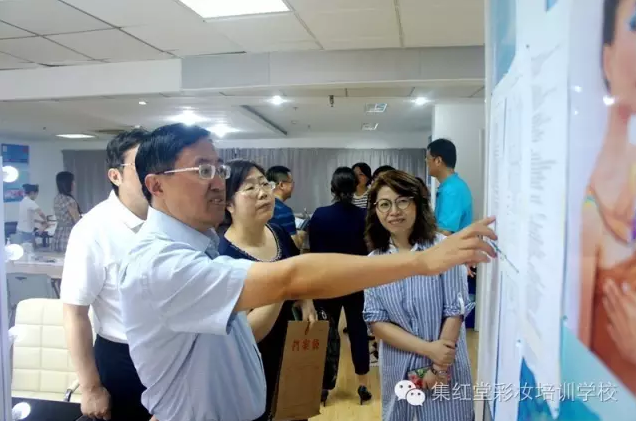 江苏省人力资源和社会保障厅朱从明厅长一行视察我校并看望世赛集训选手