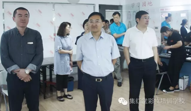 江苏省人力资源和社会保障厅朱从明厅长一行视察我校并看望世赛集训选手