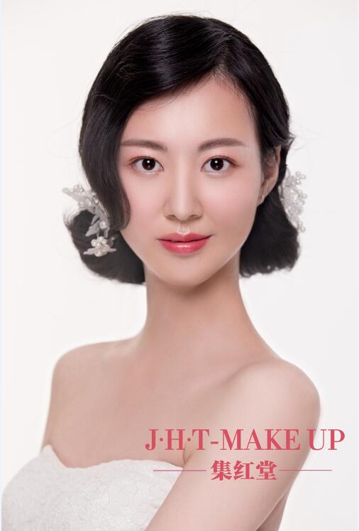 白色婚纱