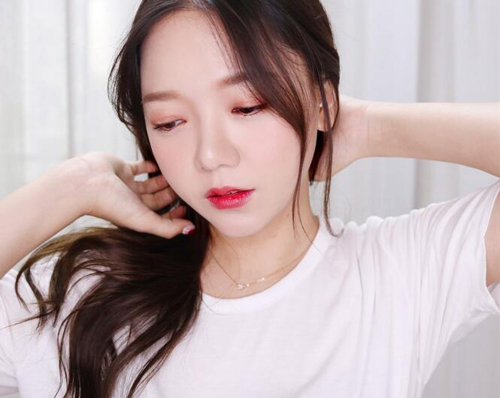 这款极致甜美的妆容