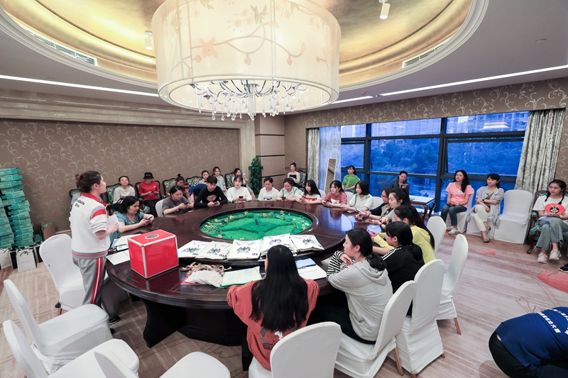 我校承办第二届南京市乡土人才传统技艺技能大赛美容美妆比赛