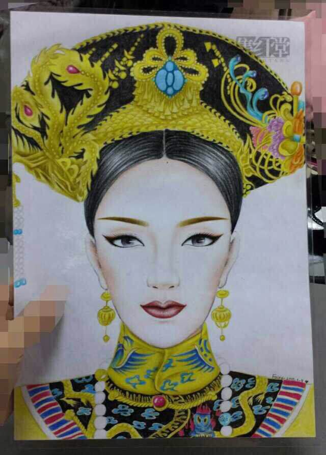 学员手绘作图;他们才来两个星期而且都是零基础学习化妆的。也不是美术这个专业都手绘的这么好;现在你还有什么担忧您学不好的呢?要对零基础就学不好彩妆?说:我可以学会!妈妈再也不用担心我的化妆学习。